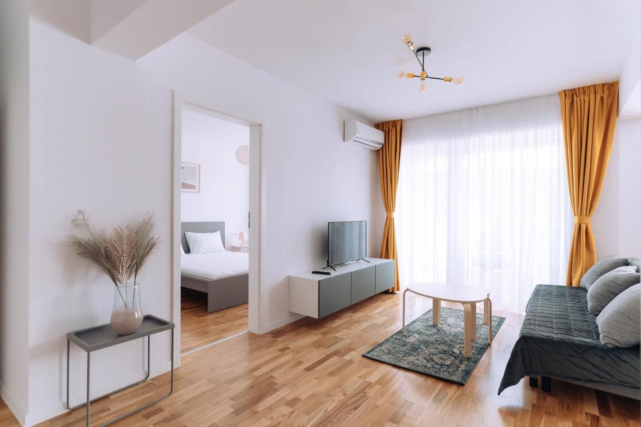 Flamingo Suites Oradea Exterior photo