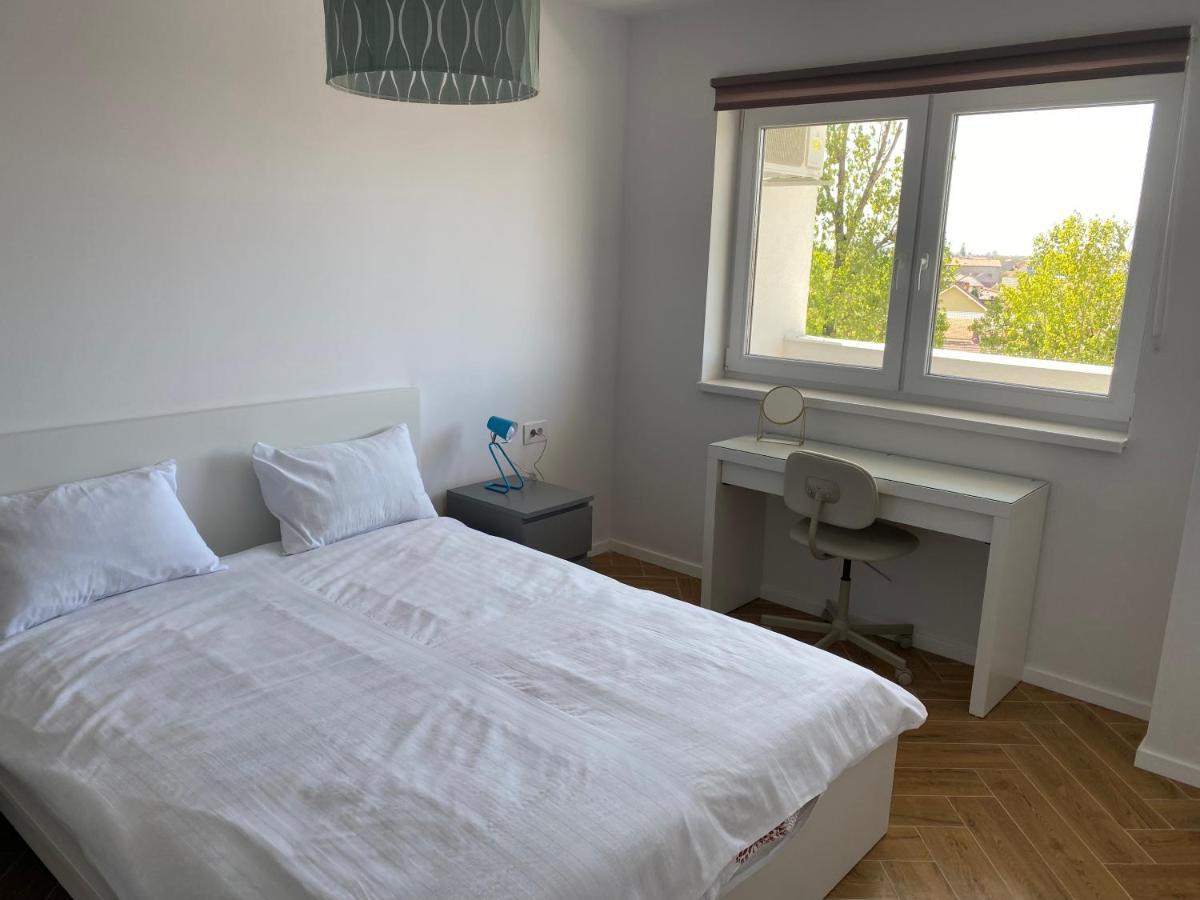Flamingo Suites Oradea Exterior photo